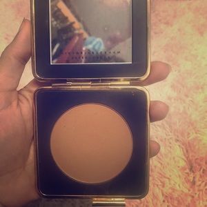Victoria Beckham bronzer for Estée Lauder!